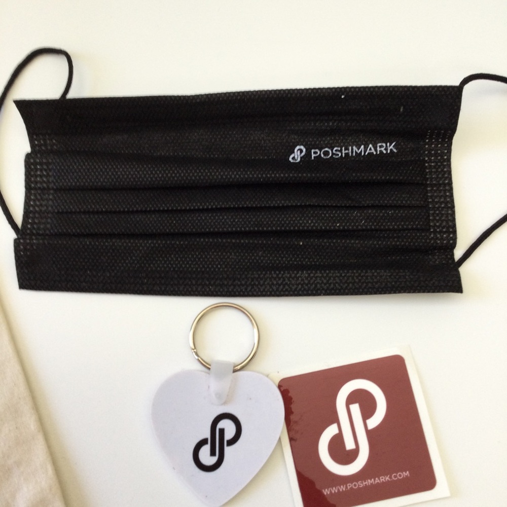 Poshmark Reusable Fabric Tote Bag, Keychain, Balloons, Face Mask, Sticker New - Picture 4 of 7